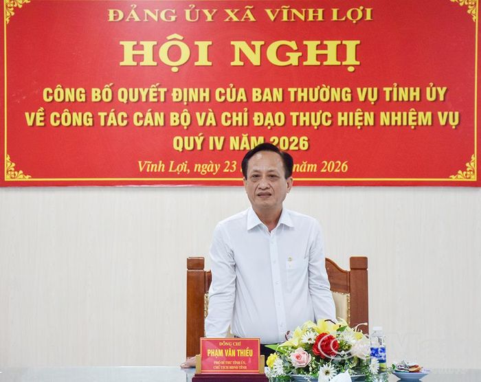 Phó Bí thư Tỉnh uỷ, Chủ tịch HĐND tỉnh Phạm Văn Thiều phát biểu chỉ đạo tại hội nghị.