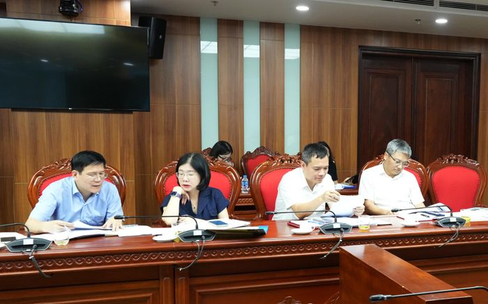 Các đại biểu thảo luận tại cuộc họp. Ảnh: M. Thúy