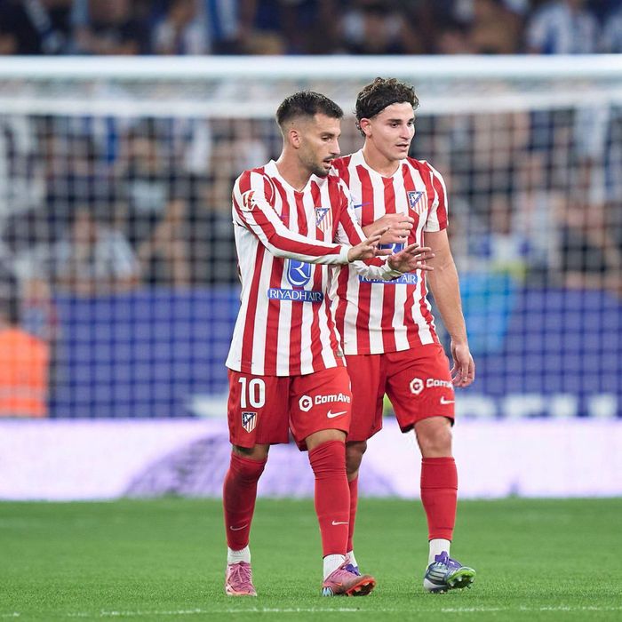 Arsenal hướng đến Alex Baena nhằm tăng cường sức mạnh cho cuộc đua đường dài của mùa giải