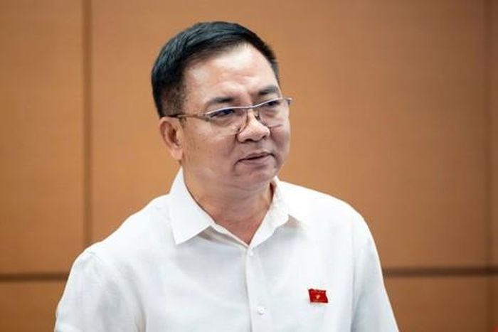 ĐBQH Nguyễn Minh Đức tham gia thảo luận