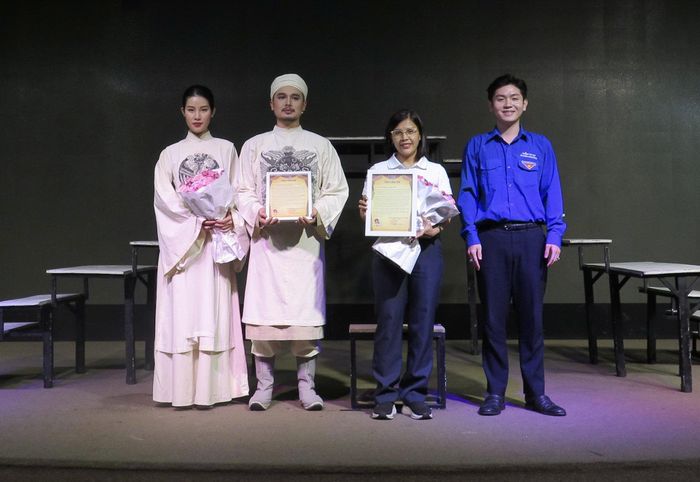 Kịch sử Việt học đường đến với các Trường đại học và cơ sở đào tạo.