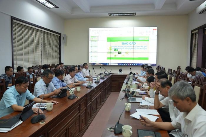 Tp. Huế nâng cao hiệu quả quản lý chất thải, xử lý điểm đen môi trường, xây dựng thành phố Huế xanh, sạch, sáng, hướng tới phát triển bền vững.