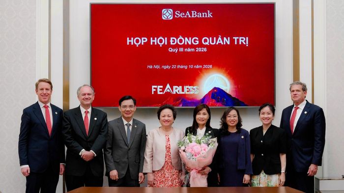 Bà Trần Thị Thanh Thủy được bầu làm Chủ tịch HĐQT SeABank kể từ ngày 22/10/2026, nhiệm kỳ 2023-2028.