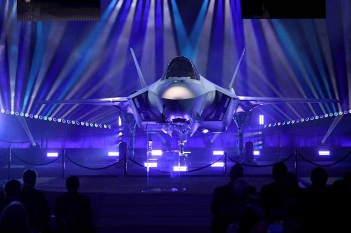 Máy bay chiến đấu F-35 được công bố vào năm 2025. (Ảnh: Reuters)