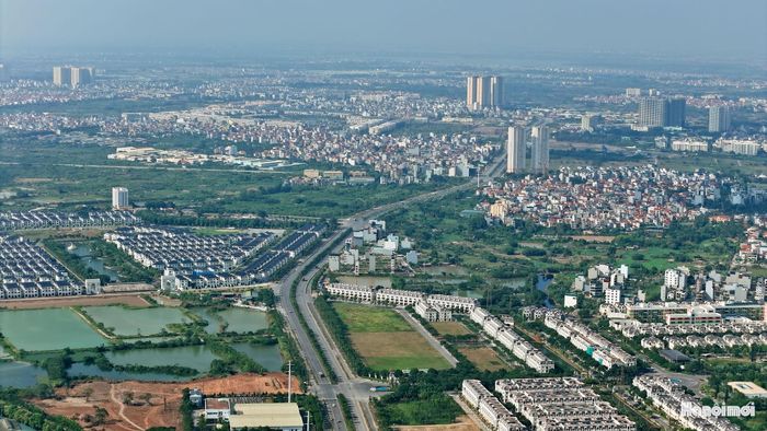 Đến nay, khoảng 15km đã hoàn thành và đưa vào khai thác. Nổi bật là đoạn từ Đại lộ Thăng Long đến đường trục phía Nam dài khoảng 9,5km, quy mô 6 làn xe. Tuyến đường đã hình thành rõ nét giữa các khu đô thị mới, kết nối với nhiều tuyến đường lớn như Quang Trung, Thanh Bình và Lê Quang Đạo kéo dài.