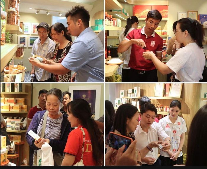 Người tiêu dùng Thủ đô mua sắm sản phẩm tại chương trình. Ảnh: Bảo Trung