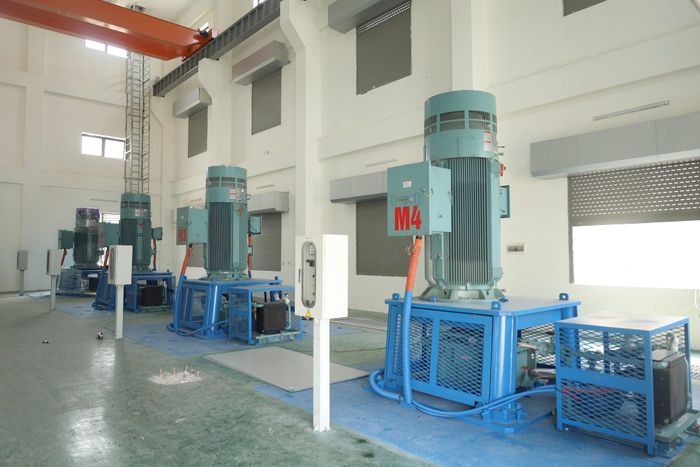 Bốn tổ máy của trạm bơm Văn Khê đã được lắp đặt, chạy thử, tổng lưu lượng thiết kế 24m³/giây. Ảnh: Kim Nhuệ