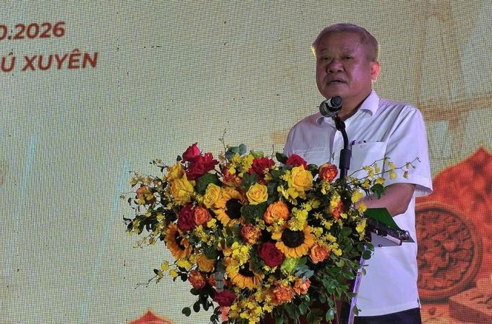Phó Giám đốc Sở Nông nghiệp và Môi trường Hà Nội Nguyễn Mạnh Phương trình bày diễn văn khai mạc lễ hội. Ảnh: PV