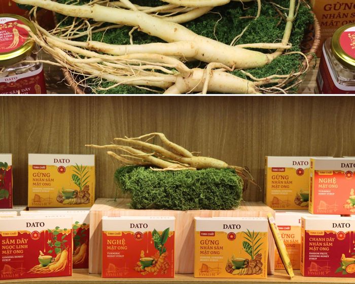 Cận cảnh một số sản phẩm đặc sản đến từ Gia Lai và Quảng Ngãi đã "lên kệ" tại Chương trình "Sức sống hàng Việt" số 15 phục vụ người tiêu dùng tại Hà Nội.