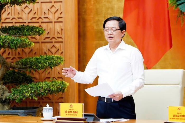 Phó Thủ tướng Chính phủ Hồ Quốc Dũng phát biểu chỉ đạo tại Hội nghị sáng ngày 23/10. Ảnh: PV