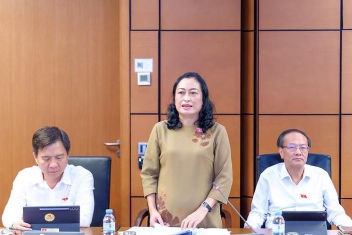 ĐBQH Trần Thị Hoa Ry (Đoàn ĐBQH tỉnh Cà Mau). Ảnh: Media Quốc hội