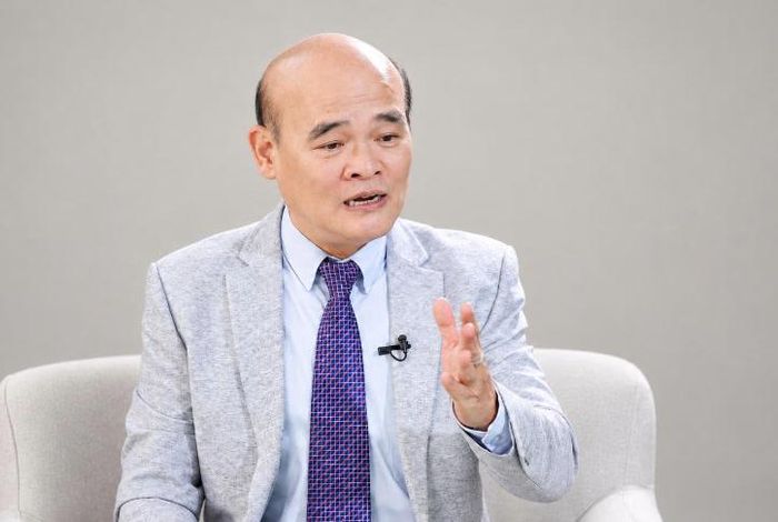 TS. Nguyễn Huy Quang – Nguyên Vụ trưởng Vụ Pháp chế (Bộ Y tế), Trưởng Ban tư vấn, phản biện và giám định xã hội (Tổng hội Y học Việt Nam)