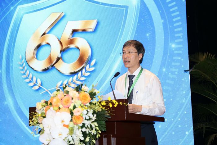 GS.TS Phan Trọng Lân -Viện trưởng Viện Vệ sinh dịch tễ Trung ương, Chủ tịch Hội Y học Dự phòng Việt Nam phát biểu. Ảnh: Trần Minh