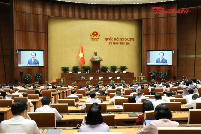 Quang cảnh phiên họp sáng 22/10. Ảnh: Quang Vinh