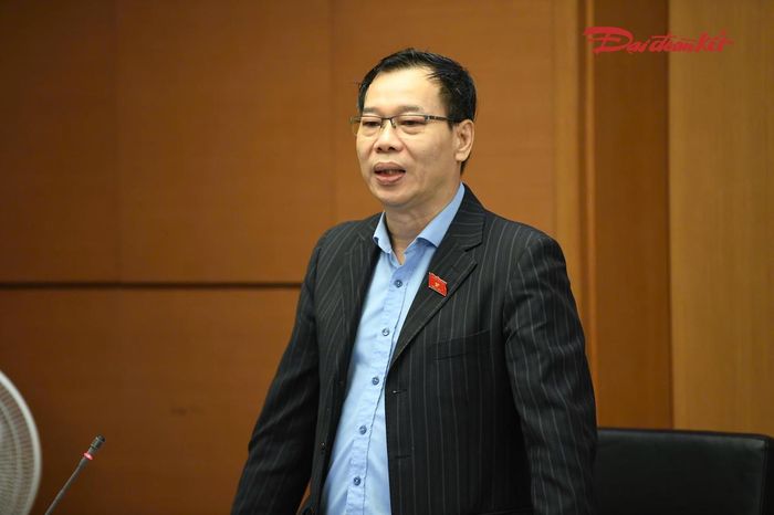 Ông Đỗ Đức Hồng Hà phát biểu tại Tổ 1 (Ảnh: Quang Vinh)