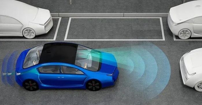  Không phải xe phổ thông nào cũng có AEB. Ảnh minh họa: Cartoq. 
