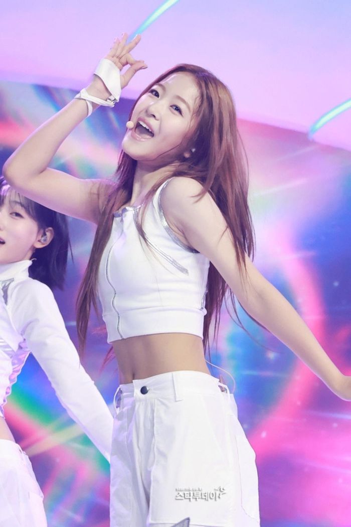 AO và Aijing ra mắt khi mới 13 tuổi. Ảnh: Star Today.