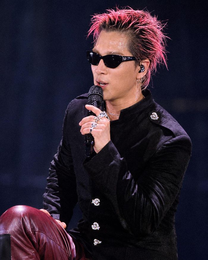  Màn trình diễn sôi động của các thành viên BigBang. 