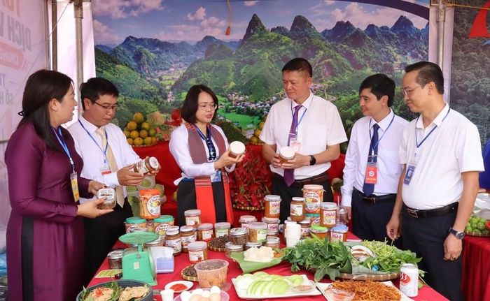 Ngày hội góp phần tôn vinh bản sắc văn hóa truyền thống, đồng thời quảng bá cà phê, nông sản và các sản phẩm đặc trưng của Chiềng Mai
