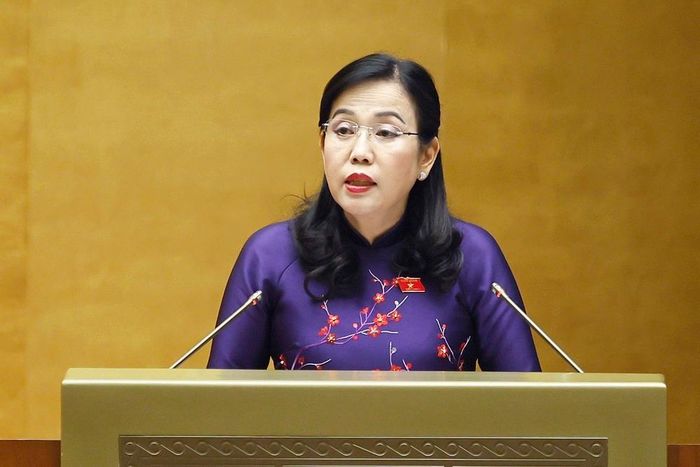 Chủ nhiệm Ủy ban Khoa học, Công nghệ và Môi trường của Quốc hội Nguyễn Thanh Hải trình bày Báo cáo thẩm tra về dự án Luật An toàn thực phẩm (sửa đổi)