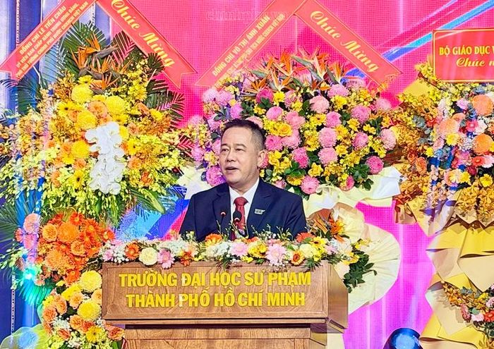 GS.TS Huỳnh Văn Sơn, Hiệu trưởng Trường Đại học Sư phạm Thành phố Hồ Chí Minh phát biểu tại buổi lễ - Ảnh: chinhphu.vn/Thu Sa