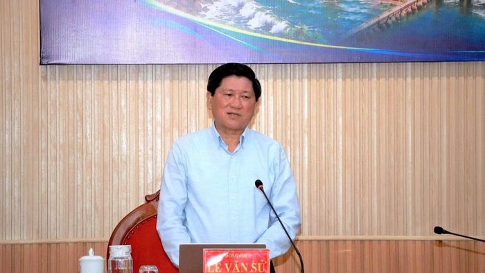 Phó Chủ tịch Ủy ban nhân dân tỉnh Cà Mau Lê Văn Sử phát biểu kết luận tại hội thảo. (Ảnh: HOÀN THÀNH)