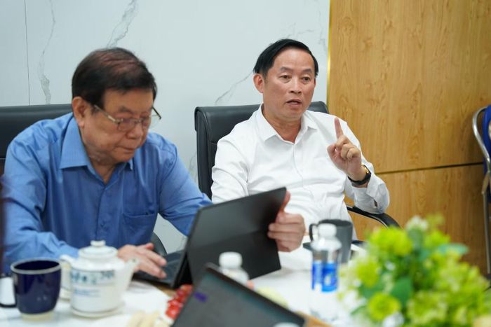 Giáo sư, Tiến sĩ, bác sĩ Kiều Đình Hùng chia sẻ về những cải tiến kỹ thuật trong phẫu thuật