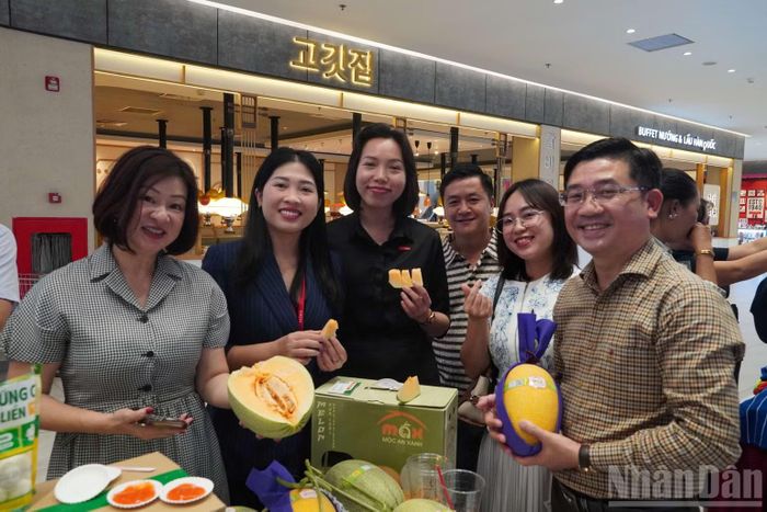 Mặt hàng nông sản, trái cây của Thành phố Đồng Nai được giới thiệu tại chương trình kết nối với Tập đoàn Central Retail Việt Nam. (Ảnh: QUANG QUÝ)
