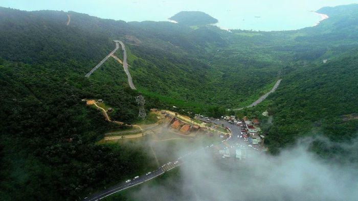 Khu vực miền trung có nhiều giá trị di sản liên vùng. Di tích đặc biệt Hải Vân Quan là di sản chung của hai thành phố Đà Nẵng và Huế. (Ảnh: VIẾT ĐỨC)