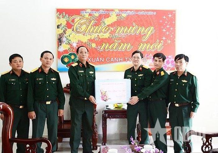 Thượng tướng Trần Quang Phương thăm, chúc Tết Bệnh viện Quân y 17 (ngày 31-12-2019). Ảnh: VĂN CHUNG