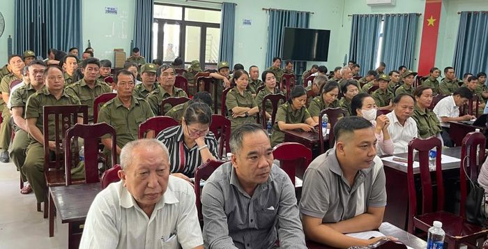 Báo cáo viên truyền đạt các chuyên đề.