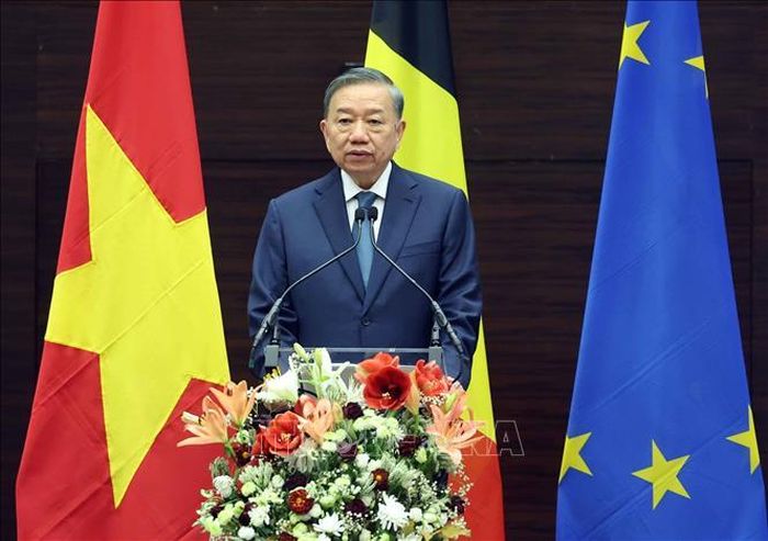 Tổng Bí thư, Chủ tịch nước Tô Lâm phát biểu chính sách tại Viện Quan hệ quốc tế Hoàng gia Egmont. Ảnh: TTXVN