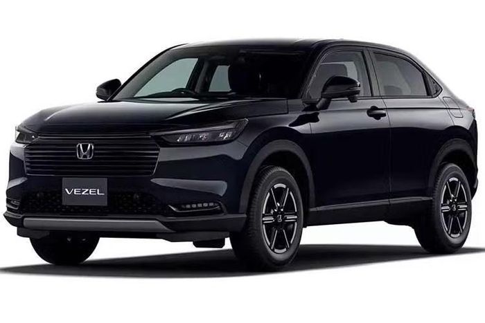 Gói trang bị này bổ sung lưới tản nhiệt sơn đen với họa tiết mới, phần cản trước và cản sau kéo dài tích hợp các chi tiết mạ chrome tối màu, ốp gương chiếu hậu cùng cánh gió sau màu đen. Bộ mâm hợp kim 18 inch phay bóng kim cương hoàn thiện diện mạo thể thao cho xe.