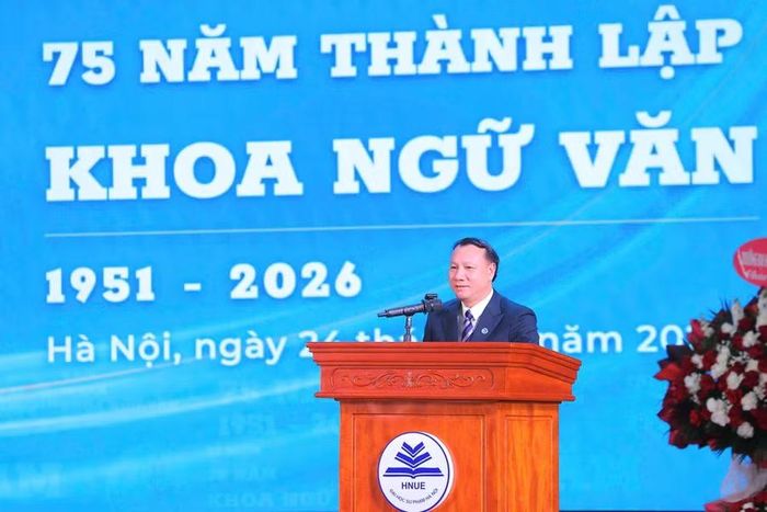 PGS.TS Nguyễn Đức Sơn - Hiệu trưởng Trường Đại học Sư phạm Hà Nội phát biểu tại buổi lễ.