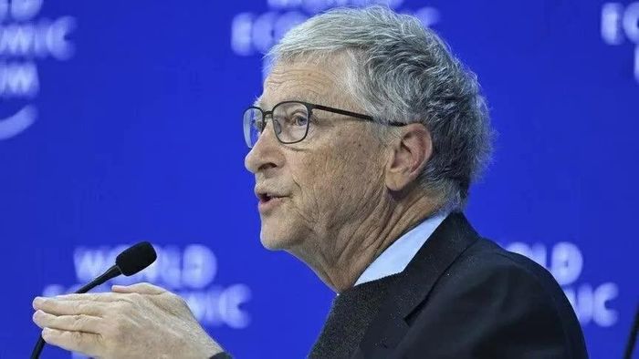 Tỷ phú Bill Gates cho rằng, xã hội cần vượt qua giai đoạn biến động do AI đó trước khi có thể bước vào một kỷ nguyên thịnh vượng. (Nguồn: Anadolu)