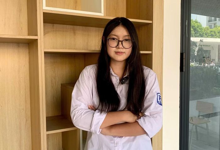 Kiều Mai Phương, học sinh lớp 12I1, Trường THPT Tây Hồ. ảnh: Mai Linh)