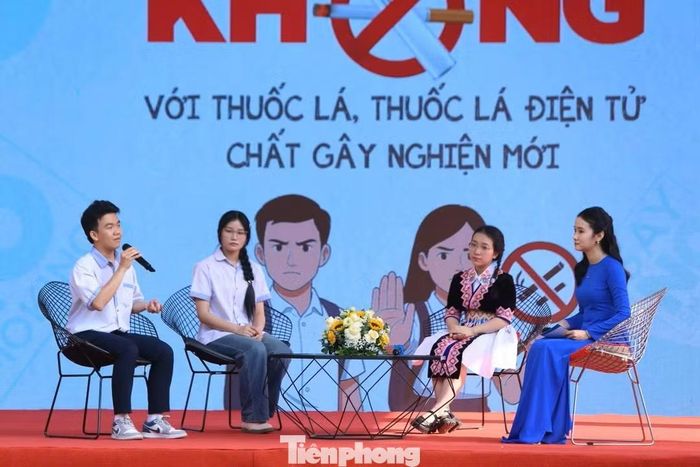 Diễn đàn Điều em muốn nói với chủ đề "Nói không với thuốc lá, thuốc lá điện tử và chất gây nghiện mới" do Sở GD&ĐT Nghệ An phối hợp Báo Tiền Phong tổ chức năm 2025.