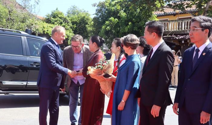 Lãnh đạo thành phố Đà Nẵng đón Thủ tướng Cộng hòa Ba Lan Donald Tusk cùng đoàn đại biểu cấp cao đến thăm
