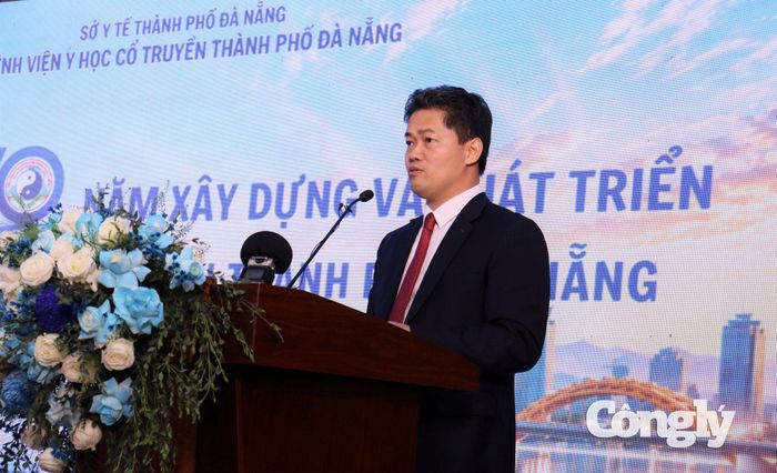 Thứ trưởng Thường trực Bộ Y tế Vũ Mạnh Hà phát biểu tại buổi lễ.