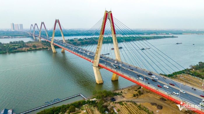 Để đạt mục tiêu tăng trưởng GDP cả năm 2026 từ 10% trở lên, GDP quý IV cần tăng khoảng 12,5%.