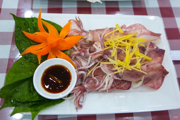 Từ những sản vật bình dị, thông qua bàn tay đầu bếp Nguyễn Đức Thành trở thành đặc sản ghi dấu ấn quê hương.