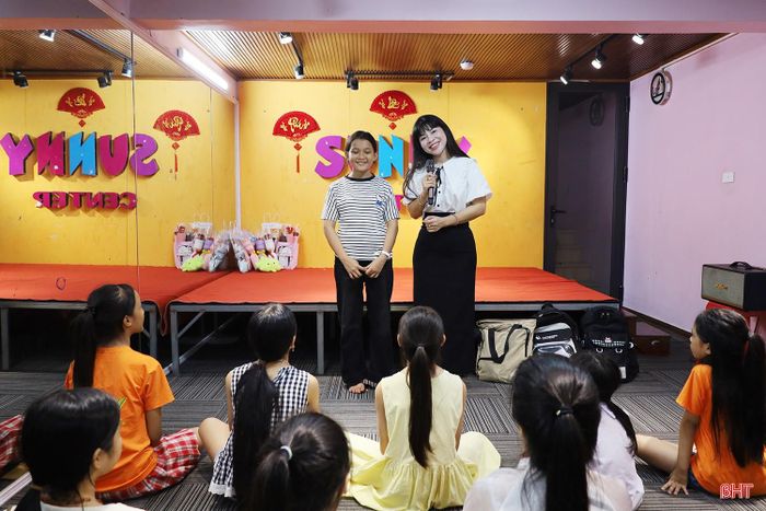Cô Võ Thúy Hiền và công việc "tay trái".