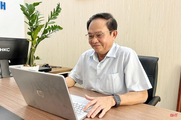 Ông Nguyễn Văn Sơn cho rằng, người lao động cần biết sắp xếp hợp lý, xác định rõ đâu là nghề trọng tâm, đâu là nghề phụ để hoàn thành tốt trách nhiệm.