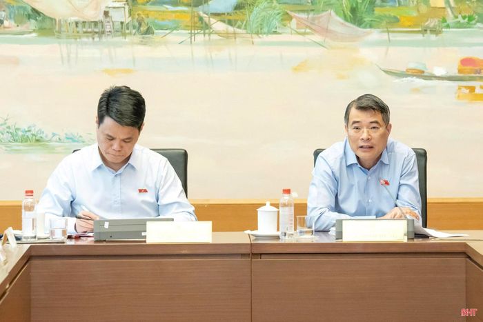 Đồng chí Lê Minh Hưng - Ủy viên Bộ Chính trị, Thủ tướng Chính phủ (Đoàn ĐBQH TP Hải Phòng) tại phiên thảo luận.