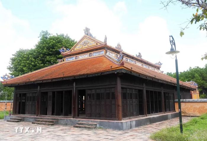 Công trình trong khu vực Trai Cung đã được tu bổ, phục hồi, góp phần bảo tồn tổng thể Di tích đàn Nam Giao, thành phố Huế. (Ảnh: Nguyên Lý/TTXVN)
