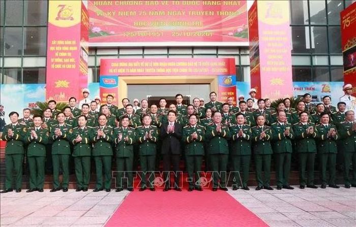 Các đại biểu đến dự lễ kỷ niệm. Ảnh: Trọng Đức/TXVN