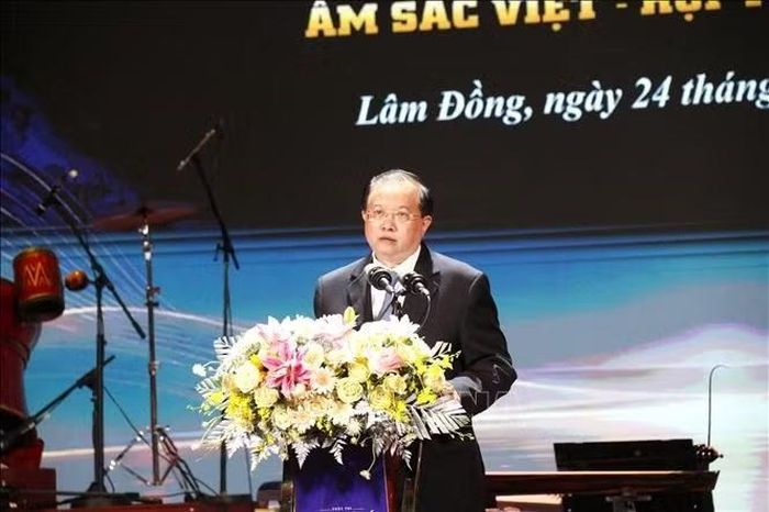 Ông Tạ Quang Đông, Thứ trưởng Bộ Văn hoá, Thể thao và Du lịch phát biểu khai mạc Cuộc thi Độc tấu và Hòa tấu nhạc cụ dân tộc toàn quốc 2026.