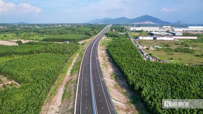 Các tuyến giao thông liên vùng góp phần tăng khả năng kết nối giữa Đồng Nai với các trung tâm kinh tế, khu công nghiệp và hệ thống cảng biển trong khu vực. (Ảnh chụp tháng 8/2026).