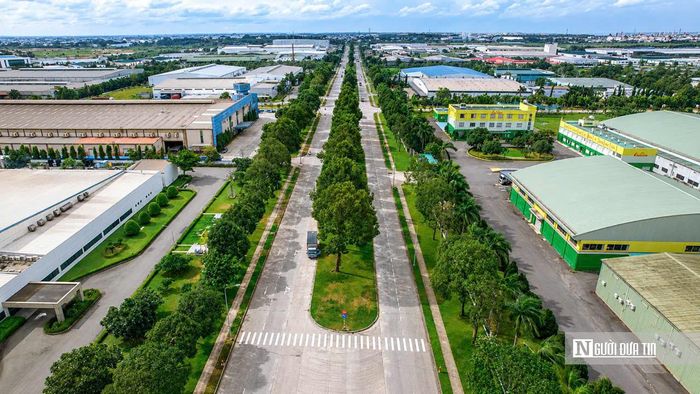 Khu công nghiệp Amata tại Tp.Đồng Nai là một trong những điểm nhấn công nghiệp của địa phương, tập trung nhiều doanh nghiệp sản xuất, góp phần thu hút đầu tư và thúc đẩy tăng trưởng kinh tế.