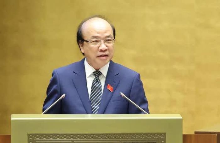 Chủ nhiệm Ủy ban Pháp luật và Tư pháp Phan Chí Hiếu.
